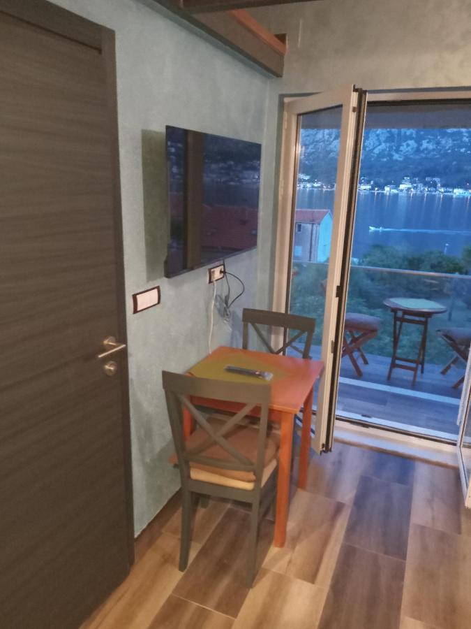 Apartments With Sea View In Prcanj Kotor Rum bild